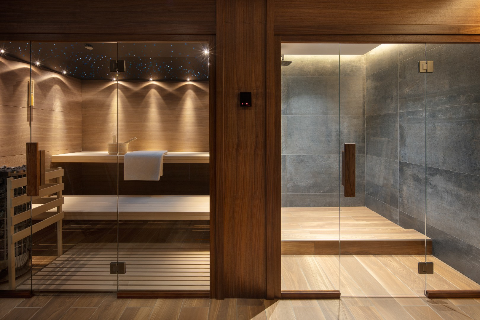 Chicago Street Food Meets Budva's Charm: A Delicious Fusion in the Adriatic Pearl